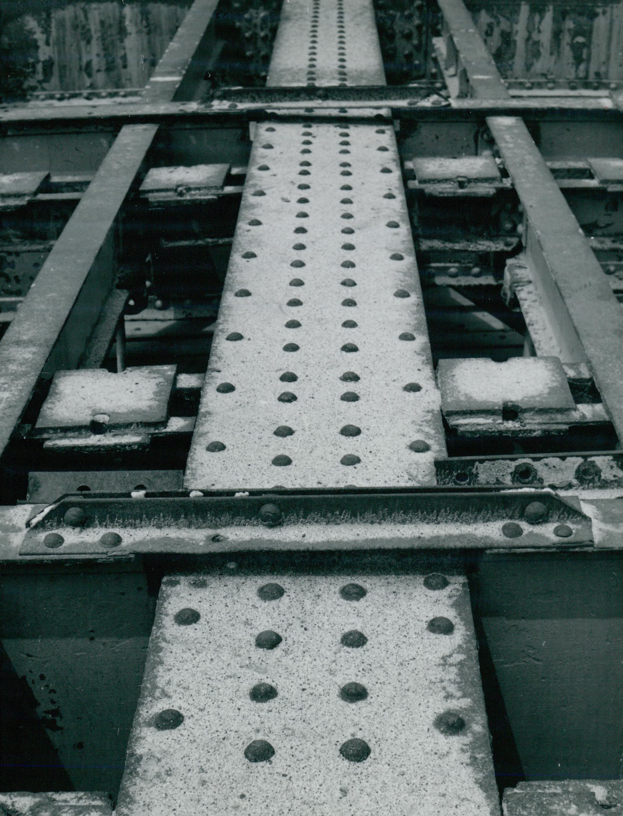 A Szabadság híd acél felszerkezeti elemeinek felmérése