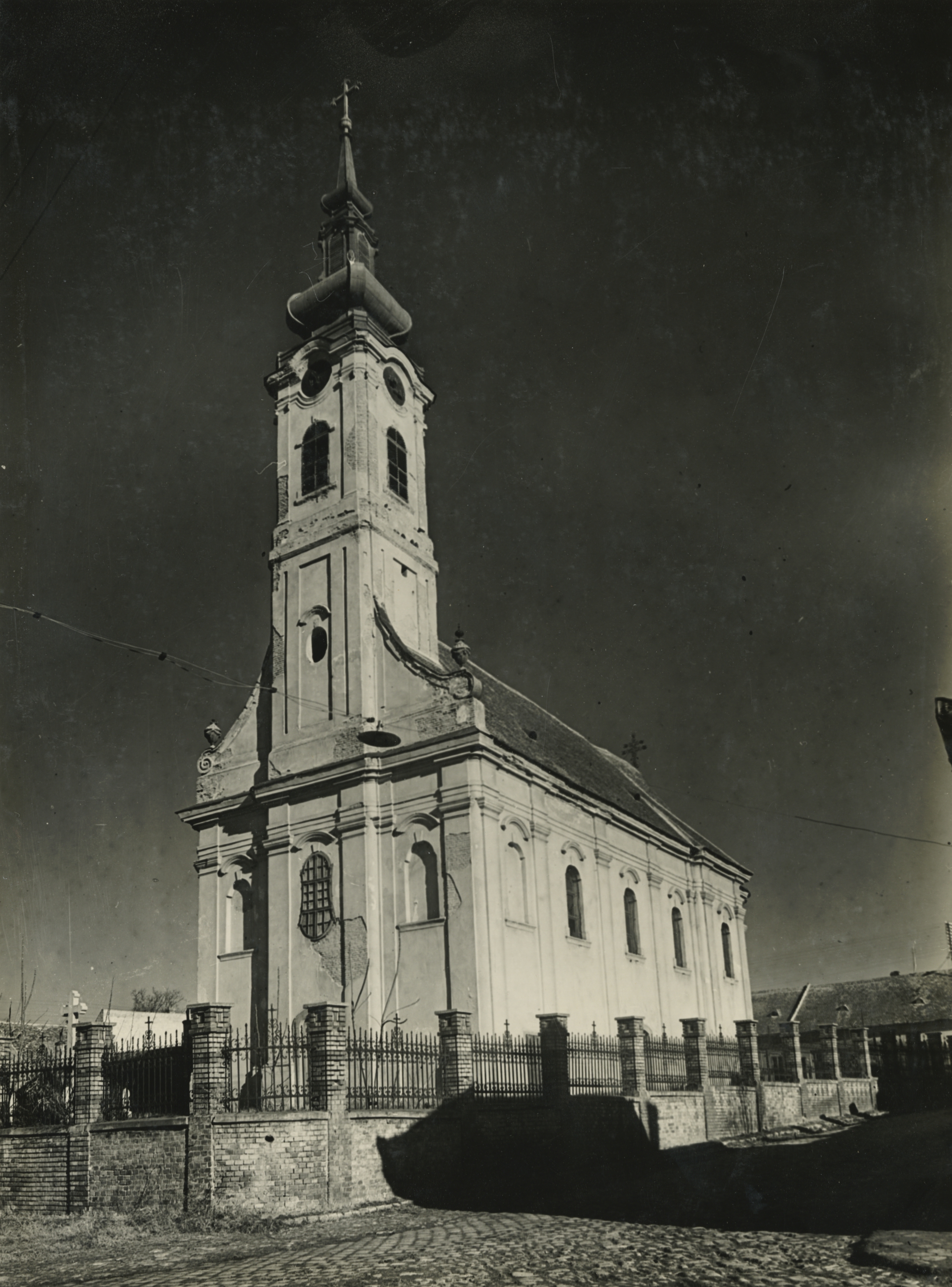 A bajai Szent Miklós görögkeleti szerb templom