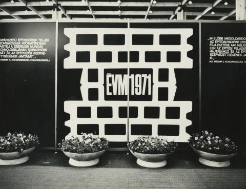 Az Építésügyi és Városfejlesztési Minisztérium (ÉVM) kiállítása 1971-ben a Budapesti Nemzetközi Vásár (BNV) területén