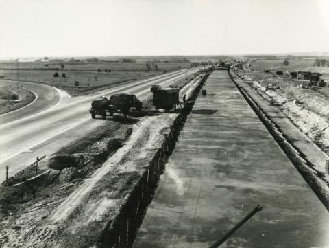 Az M7-es autópálya építése Székesfehérvár után