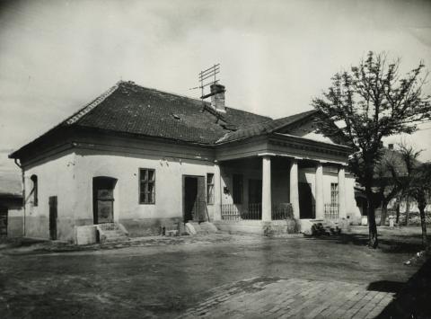 Az abonyi Ungár ház főhomlokzata