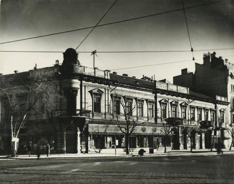 Az egykori Sztálin körút (ma Tisza Lajos körút) 39. számú lakóház